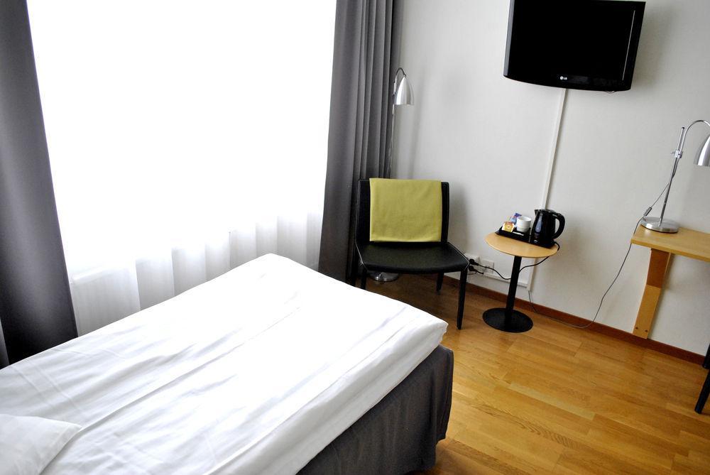 City Central Hotel Oerebro By First Hotels Exterior foto